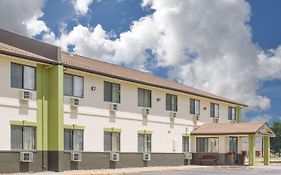 Baymont By Wyndham Ames